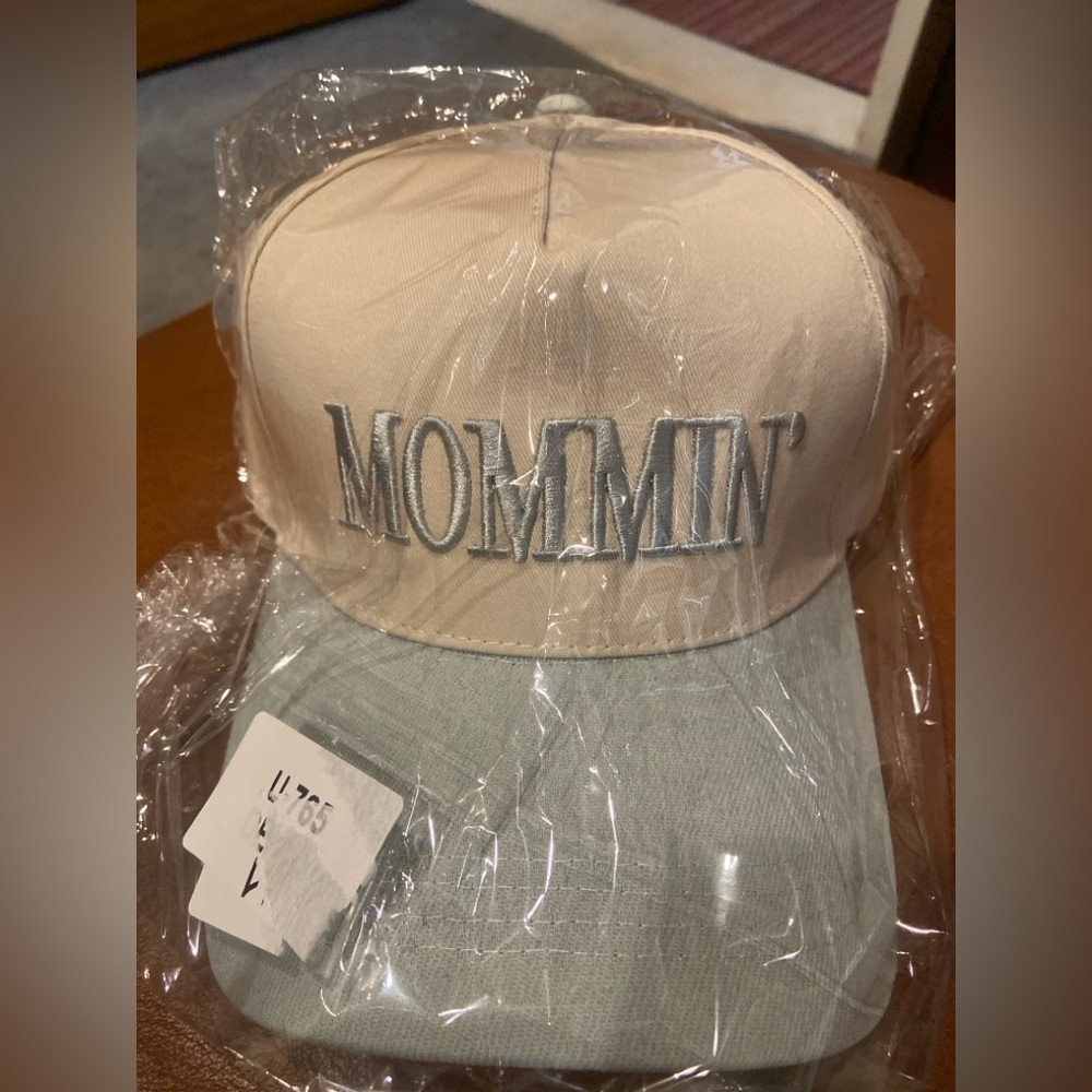 New! Beige and light blueish gray “Mommin'' Cap